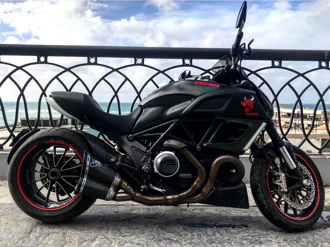 for sale - ducati diavel (2013)